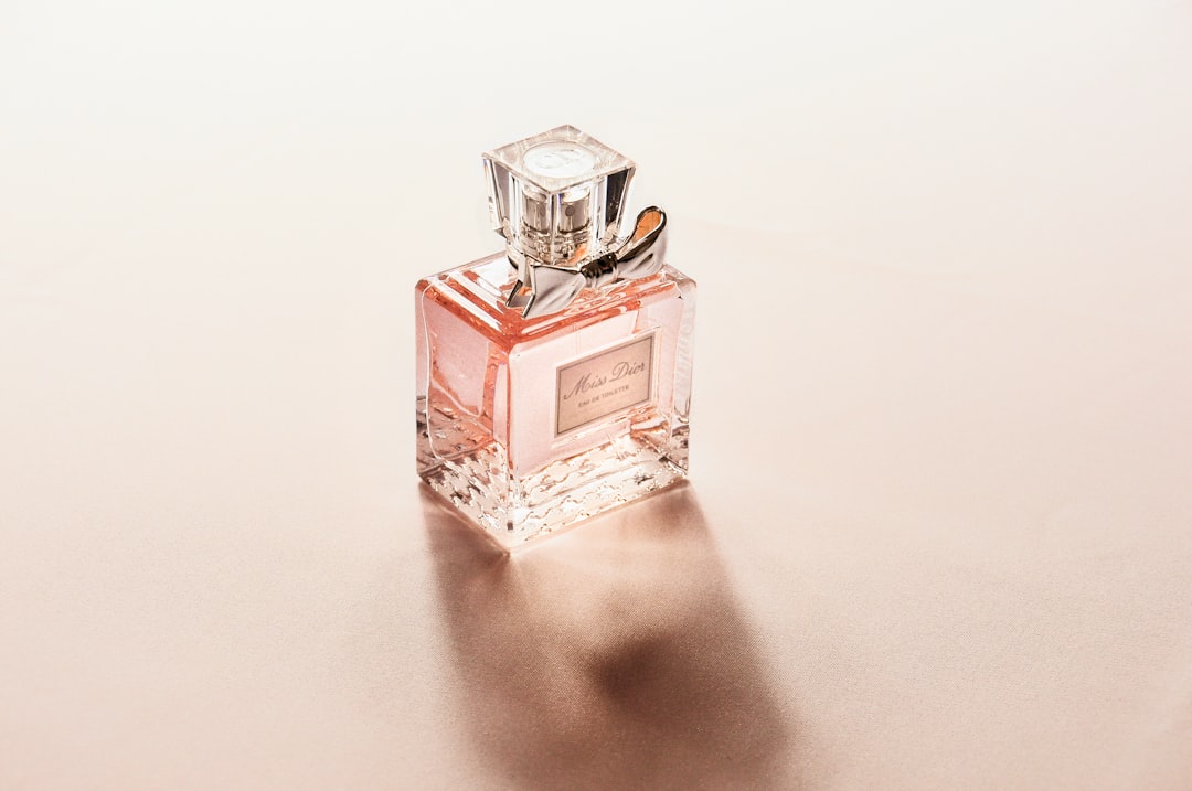 flacon de parfum transparent
