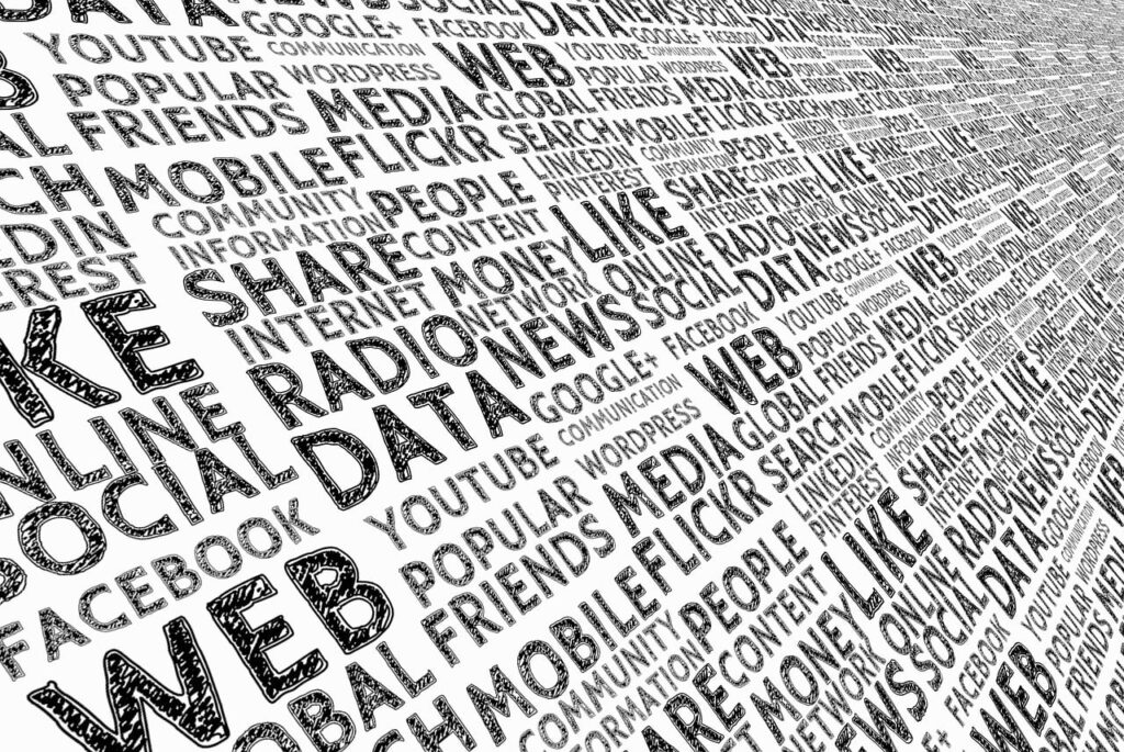 Quels comptes de réseaux sociaux suivre pour rester informé de l'actualité marketing et communication par SMS