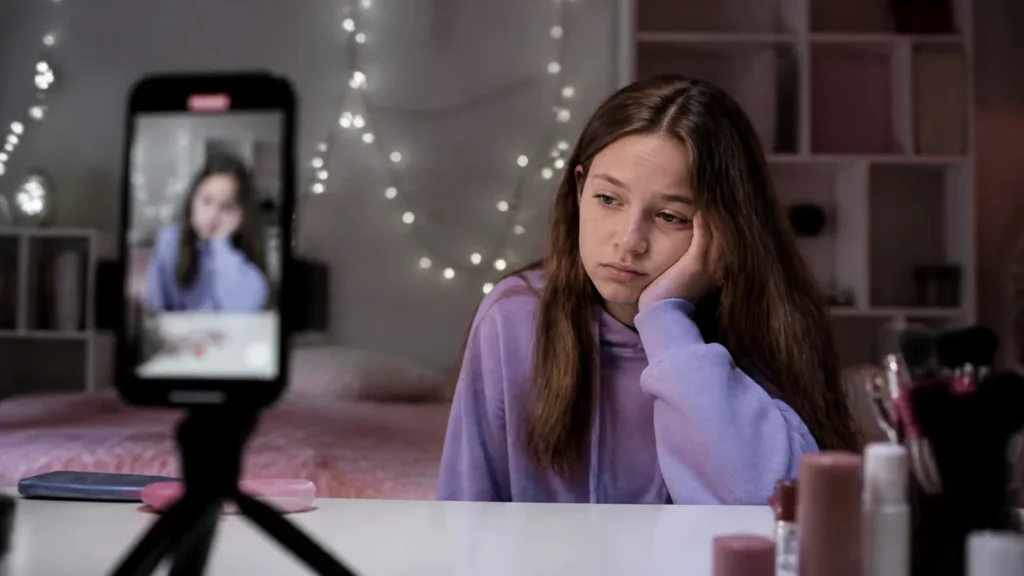 Pourquoi les influenceurs ne sont pas des modèles pour les jeunes